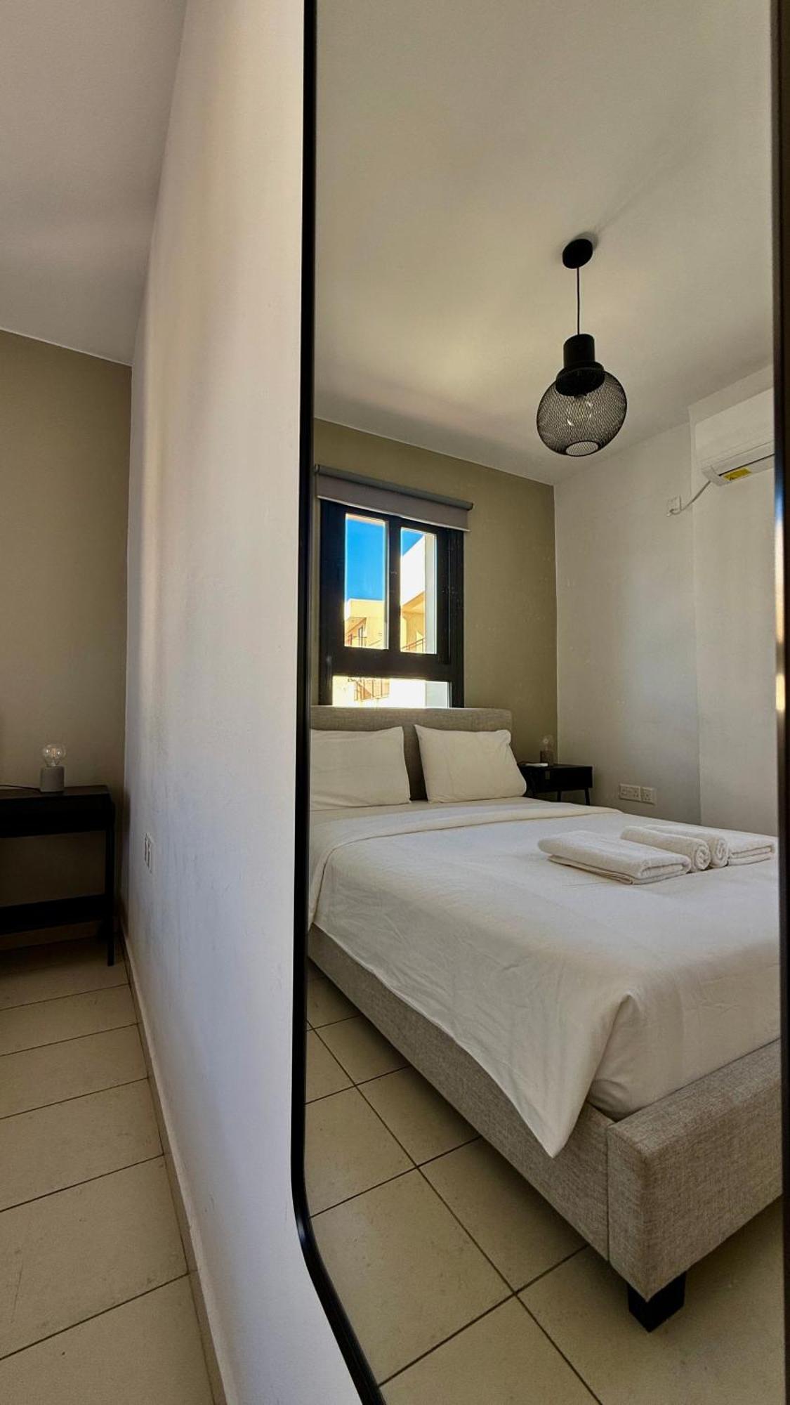 Sea La Vie #1 - Luxury Seaview Apartment Πάφος Εξωτερικό φωτογραφία
